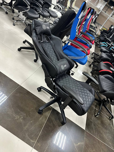 Игровое кресло Cactus CS-CHR-030BL черный