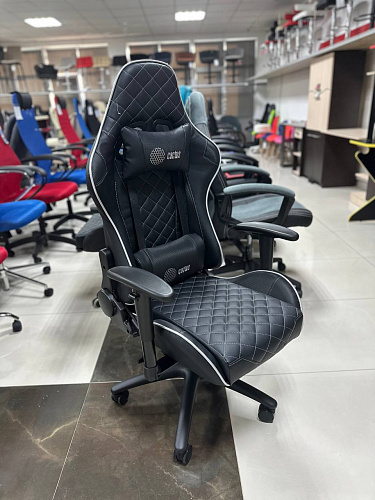 Игровое кресло Cactus CS-CHR-030BLS черный/серебристый