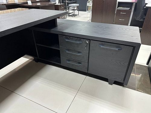 Стол руководителя с правой тумбой Corner COR.SRT-20 (R) 