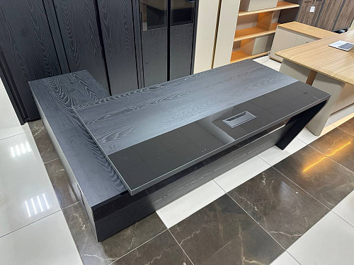 Стол руководителя с правой тумбой Corner COR.SRT-20 (R) 