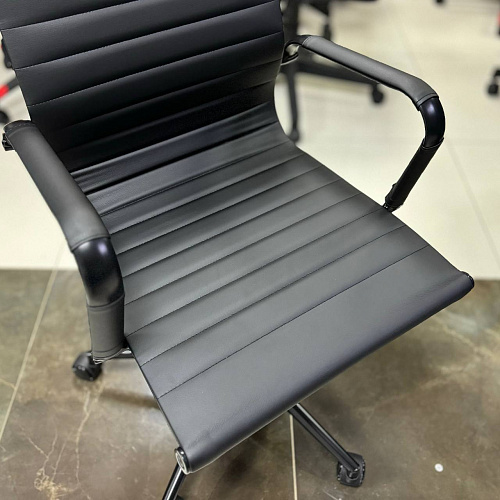 Офисное кресло Everprof Leo Black T 